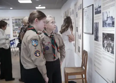 Ar izstādi 150 gadu jubilejā godina skautu kustības pirmo vadītāju, krievu okupantu nošauto ģenerāli Kārli Gopperu; 02.04.2026.