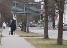 Slēpjas pagrabā, bērni raud: pierobežas iedzīvotāji atklāti par pārdzīvoto drona trauksmes laikā